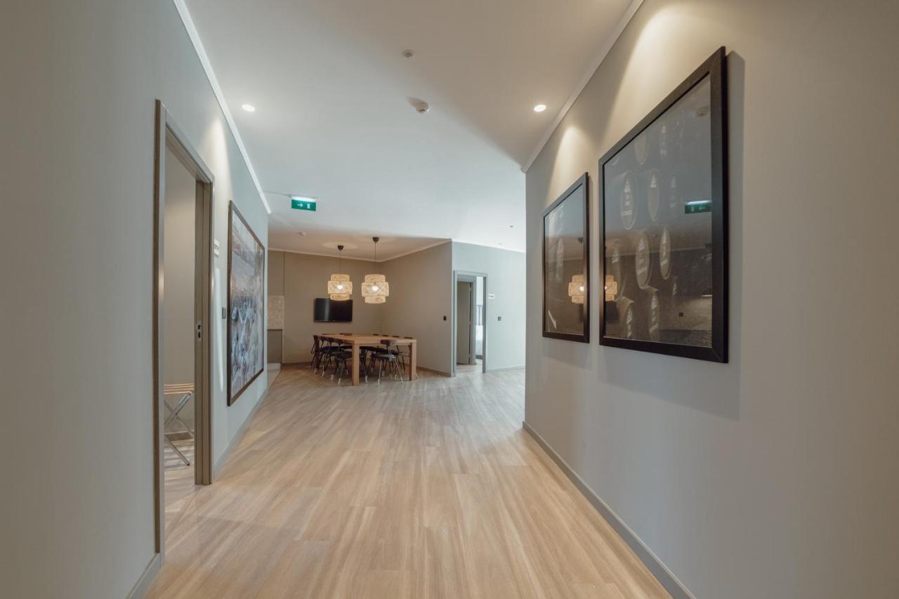 River Eyes Suites Вила-Нова-ди-Гая Экстерьер фото