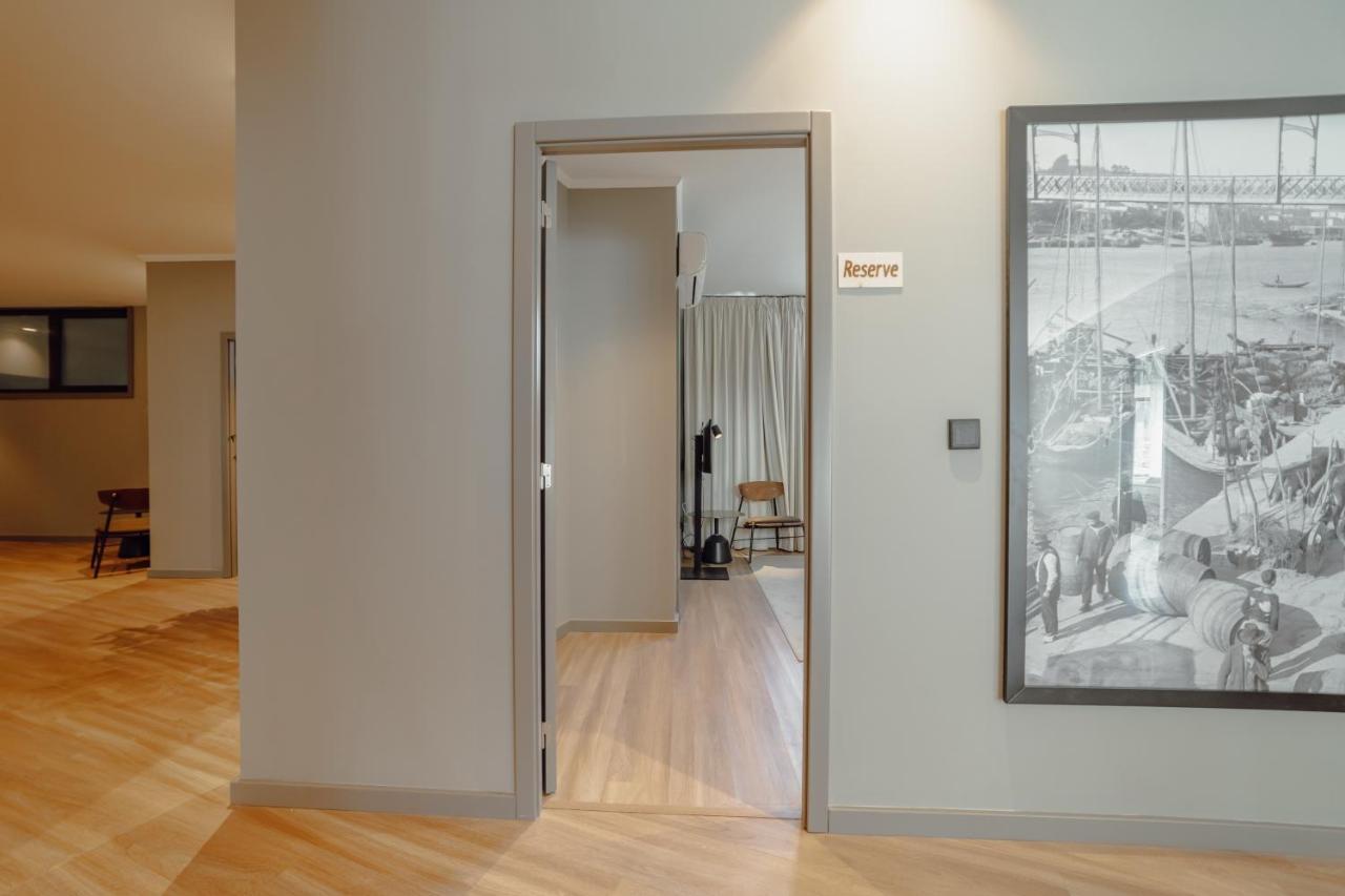 River Eyes Suites Вила-Нова-ди-Гая Экстерьер фото