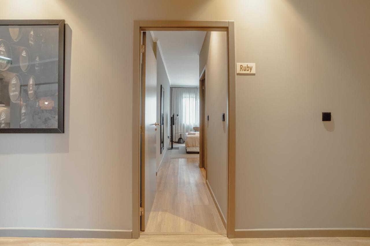 River Eyes Suites Вила-Нова-ди-Гая Экстерьер фото
